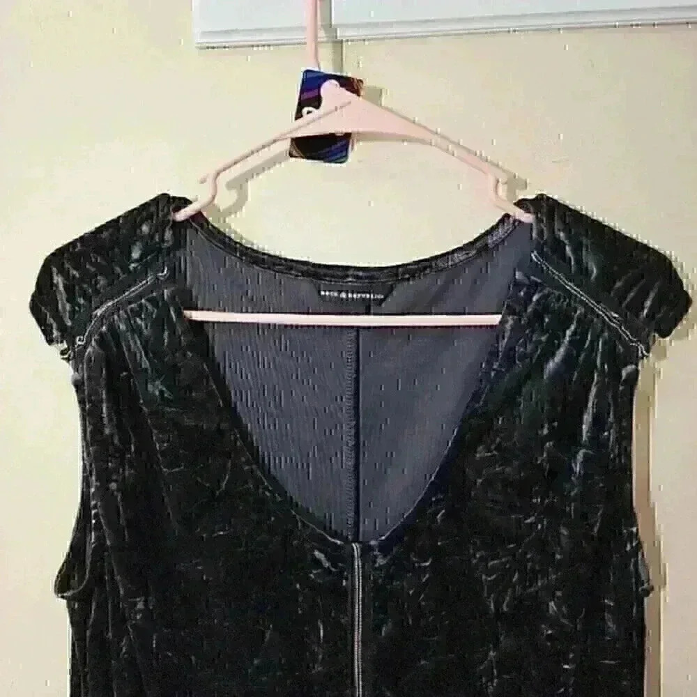 Rock and roll republic crush velvet blouse black purple Size small - Picture 3 of 7